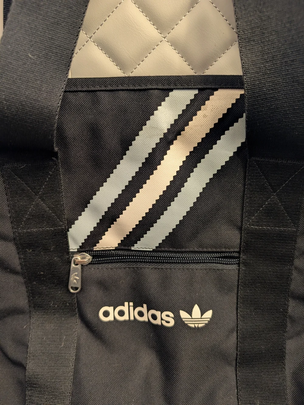 adidas sleek messenger